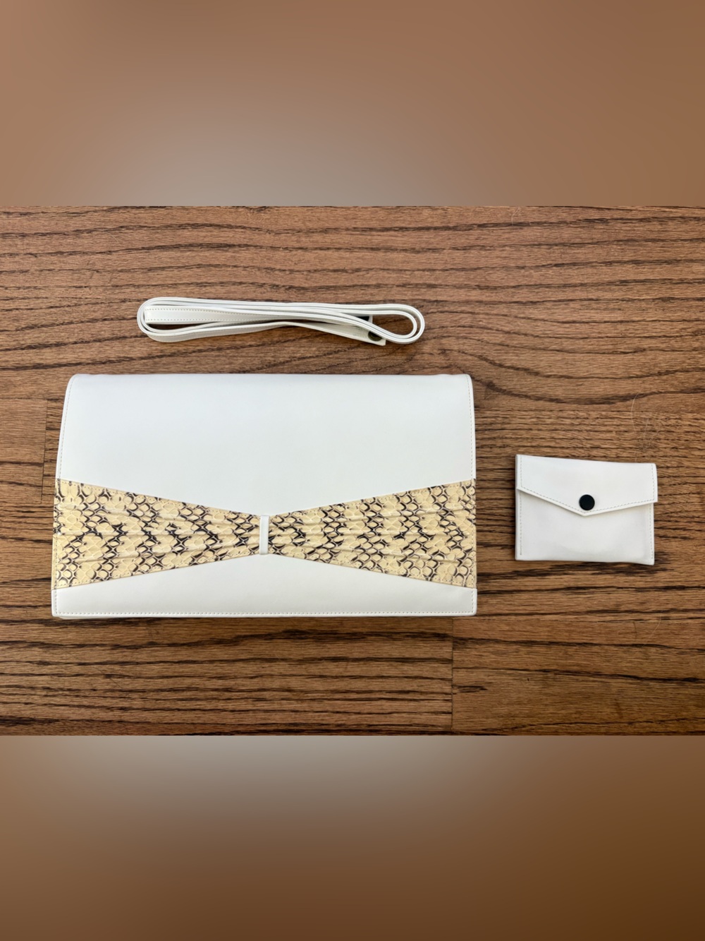 White Snake-Accent Crossbody Bag & Mirror Set